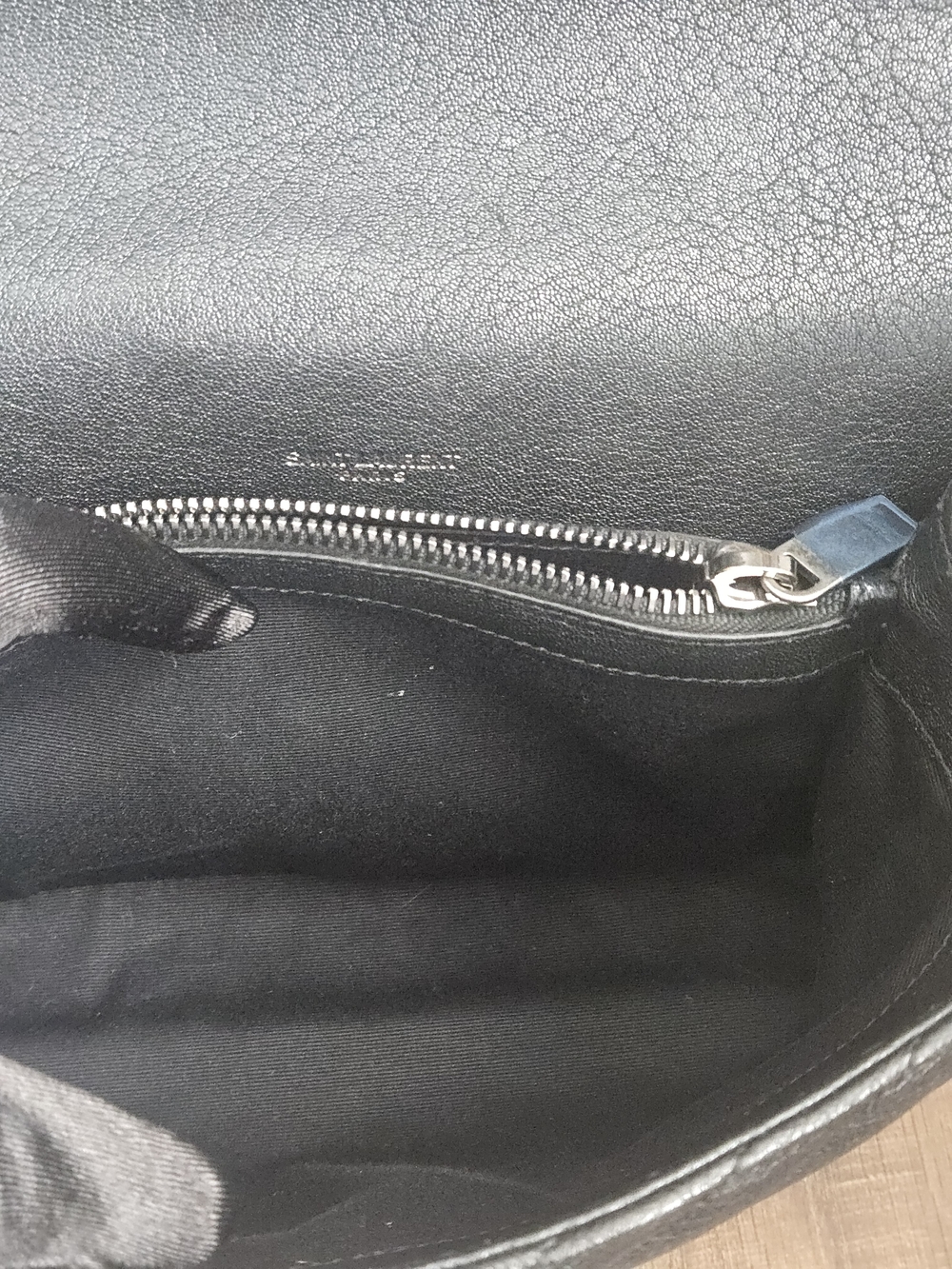 SAINT LAURENT YSL COLLEGE Bag – Black Quilted Leather 🖤 - Picture 10 of 17